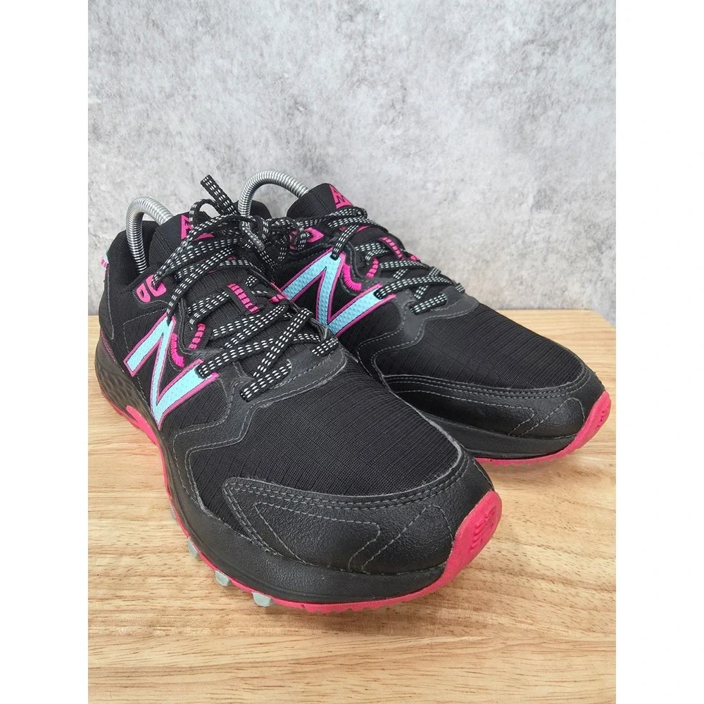 New Balance 410 V7 Trail Running Shoes Womens 10 B Black Pink Glow Sneakers